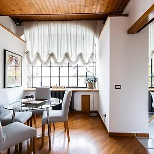 Quarenghi 31c Apartment